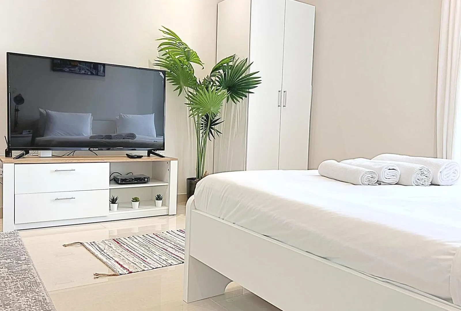 Apartamento Dunya Tower Downtown Dubái